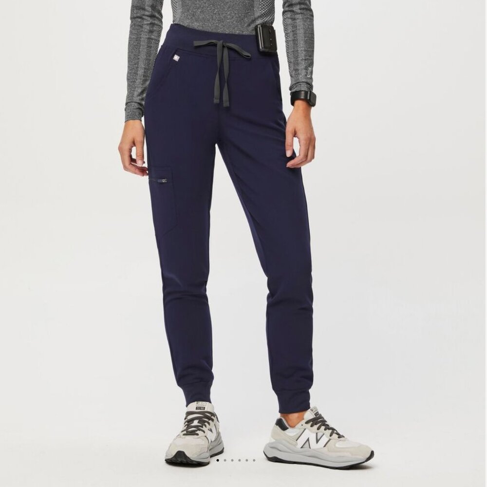 FIGS High Waisted Zamora Scrub Pants - Size S Petite, Navy